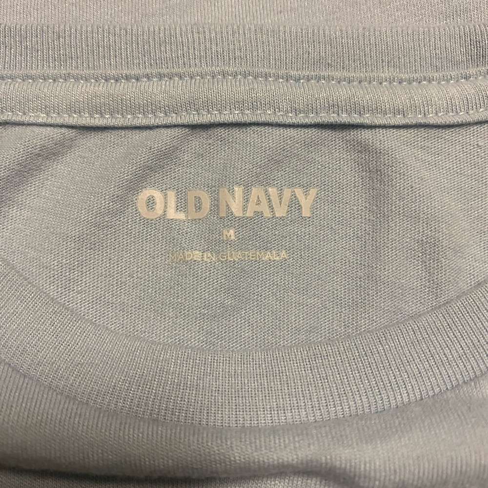 Old Navy Graphic Tee in Light Blue Size M - Picture 4 of 8
